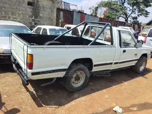 Mitsubishi L200 2004 White