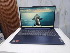 Laptop Lenovo Ideapad 3 8GB AMD Ryzen 5 SSD 256GB