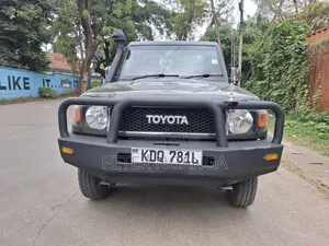 Toyota Land Cruiser 2012 Green