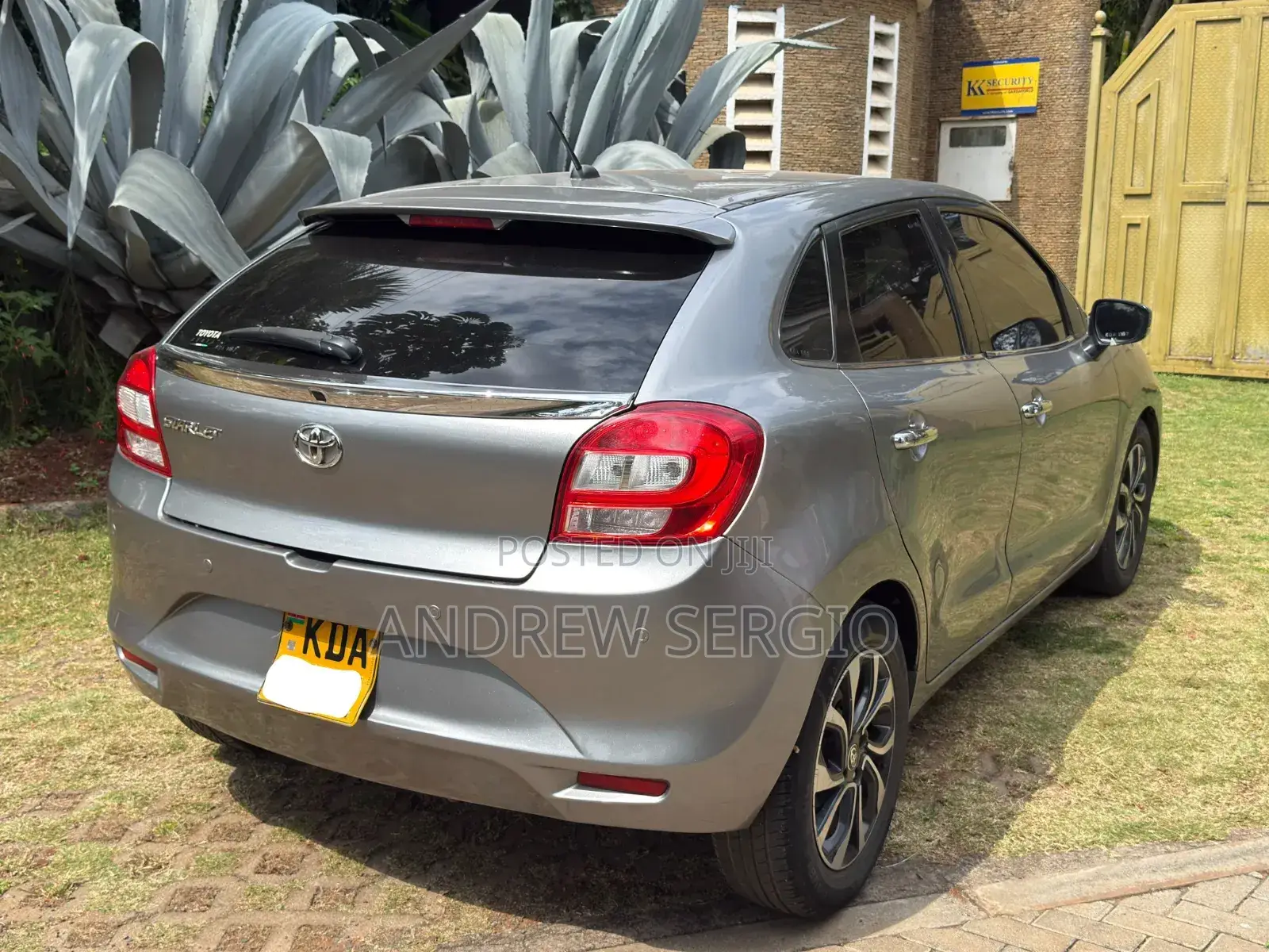 Toyota Starlet 2020 Gray