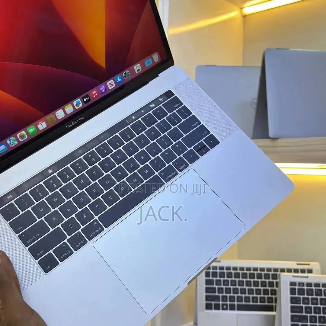 Laptop Apple MacBook 2018 16GB Intel Core i7 SSD 256GB