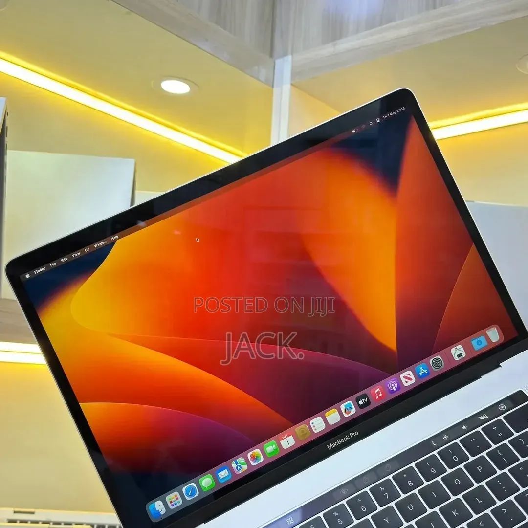 Laptop Apple MacBook 2018 16GB Intel Core i7 SSD 256GB