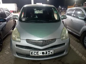 Toyota Ractis 2008 Silver
