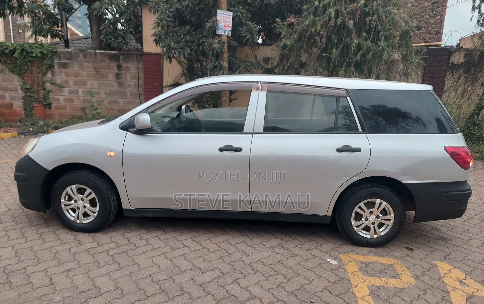 Nissan Advan 2013 Beige
