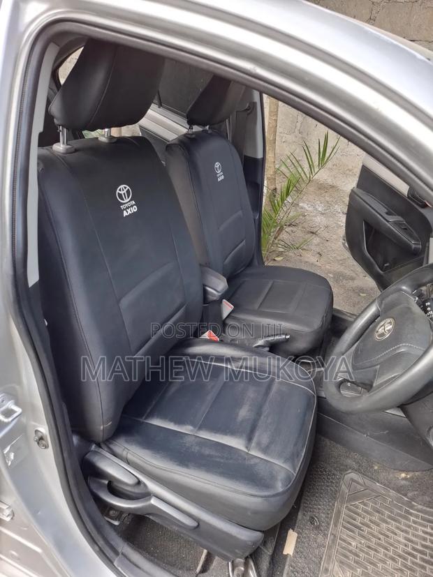 Axio Toyota 2020 Car Seat Covers