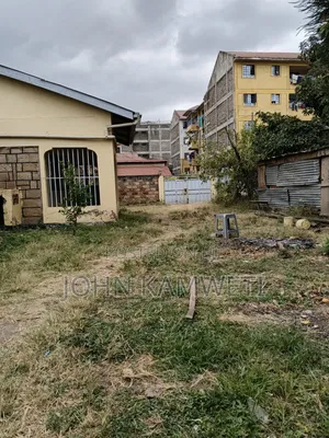 120*120plot for Sale