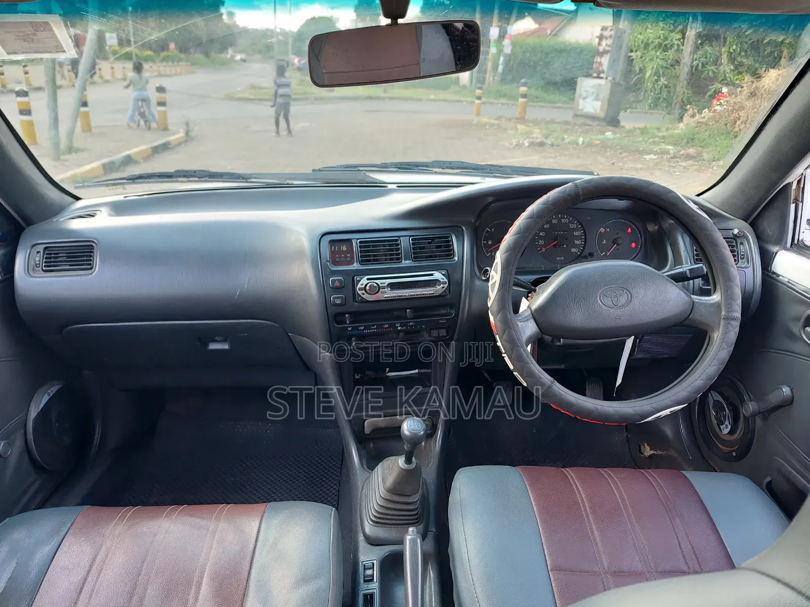 Toyota Corolla 1996 White