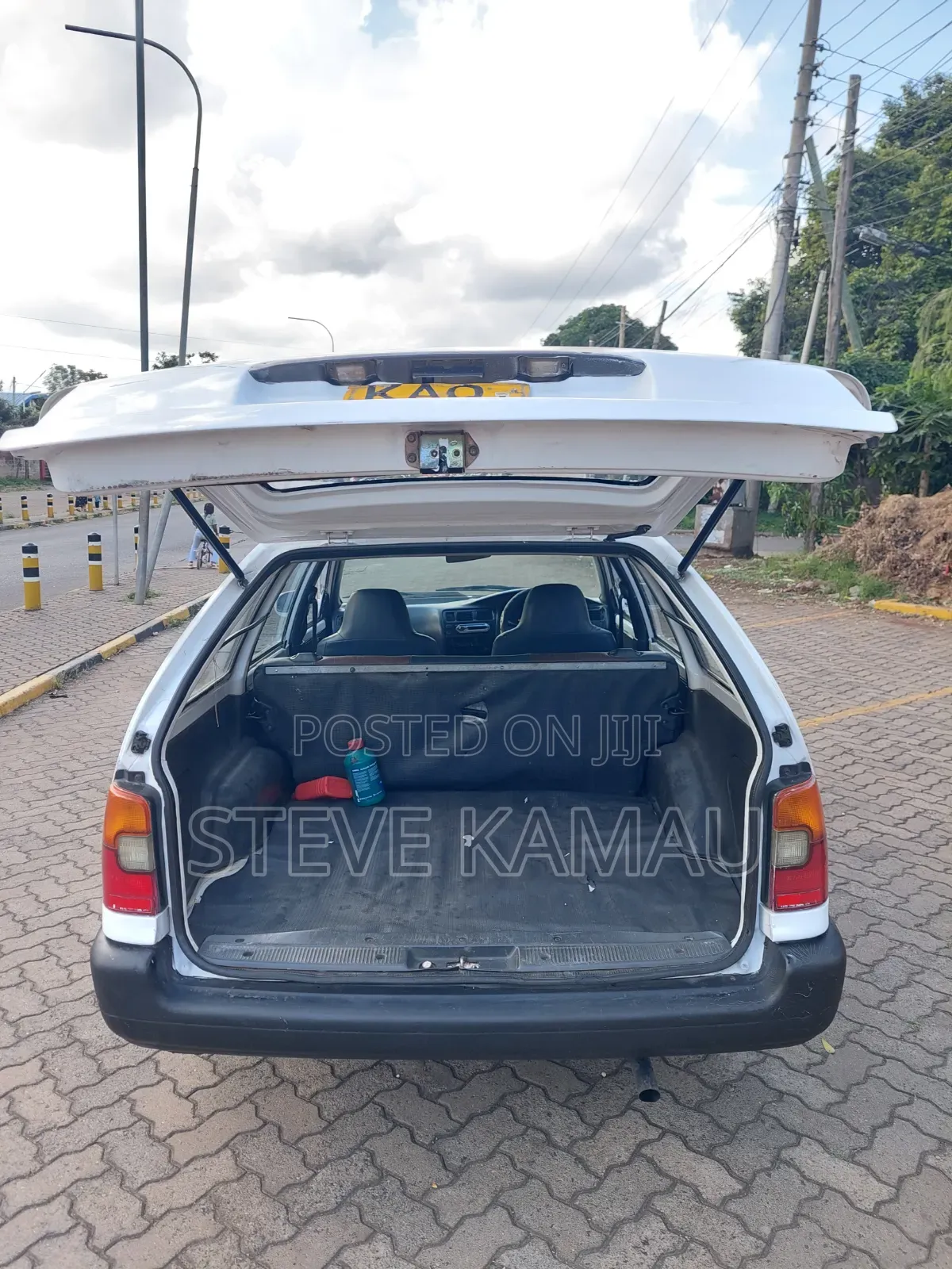 Toyota Corolla 1996 White