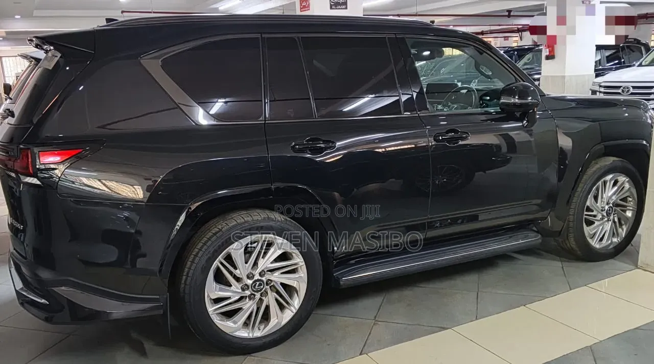 Lexus LX 2023 Black