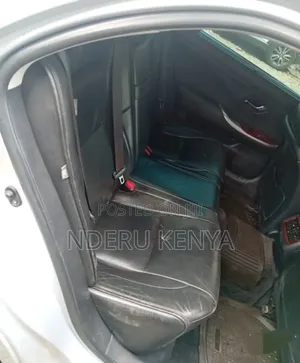 Toyota Crown 2012 Silver