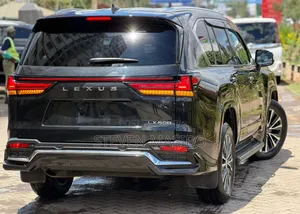 Lexus LX 2022 Black