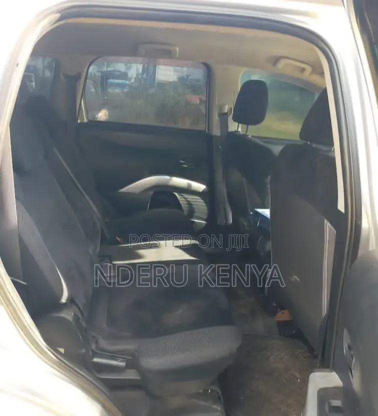 Mitsubishi Outlander 2.4 LS 4WD 2006 Silver