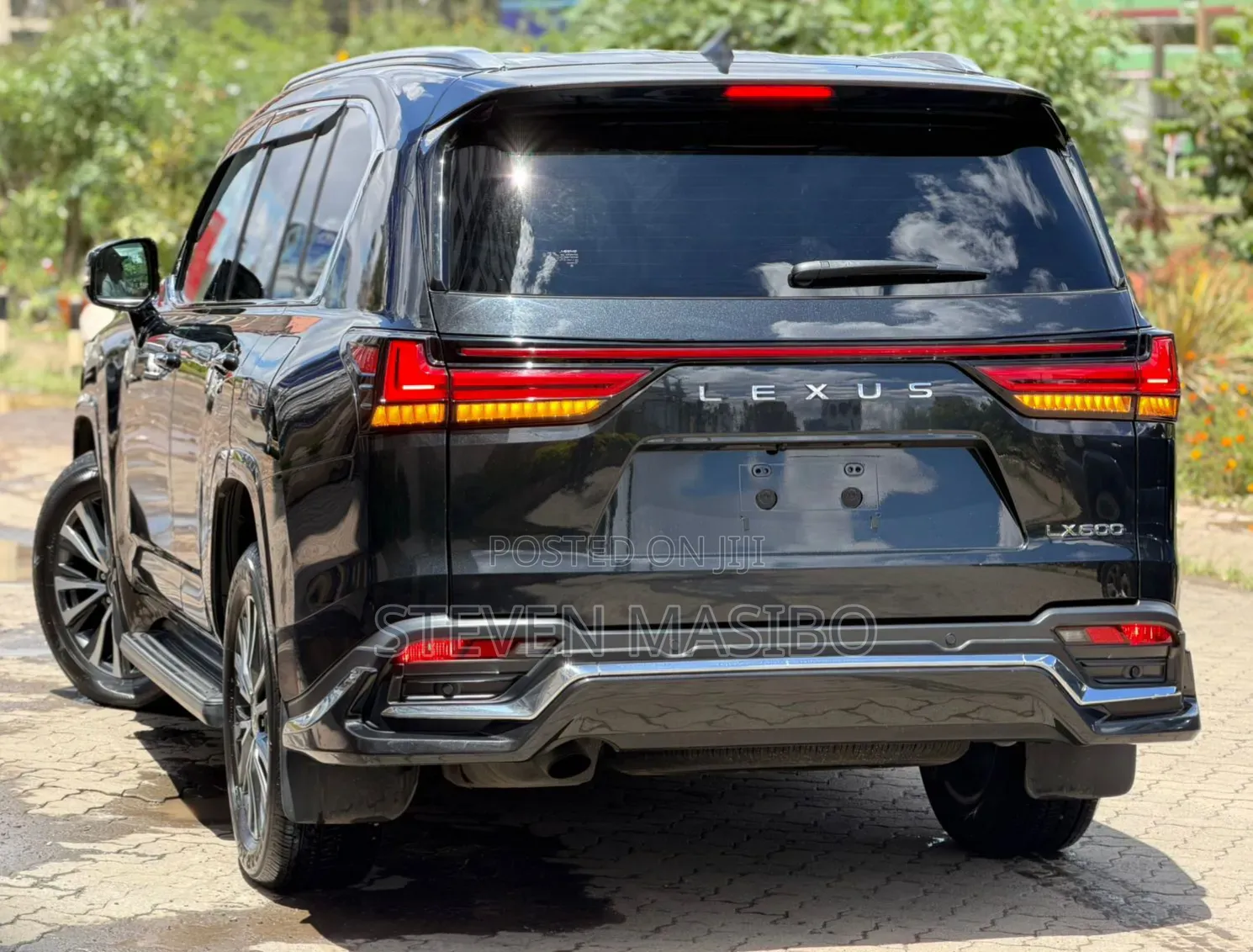 Lexus LX 2022 Black
