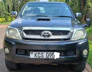 Toyota Hilux 2011 Black