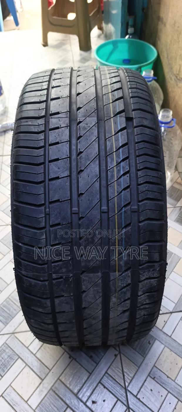 255/40r18 Active Tyres - thumbnail 2