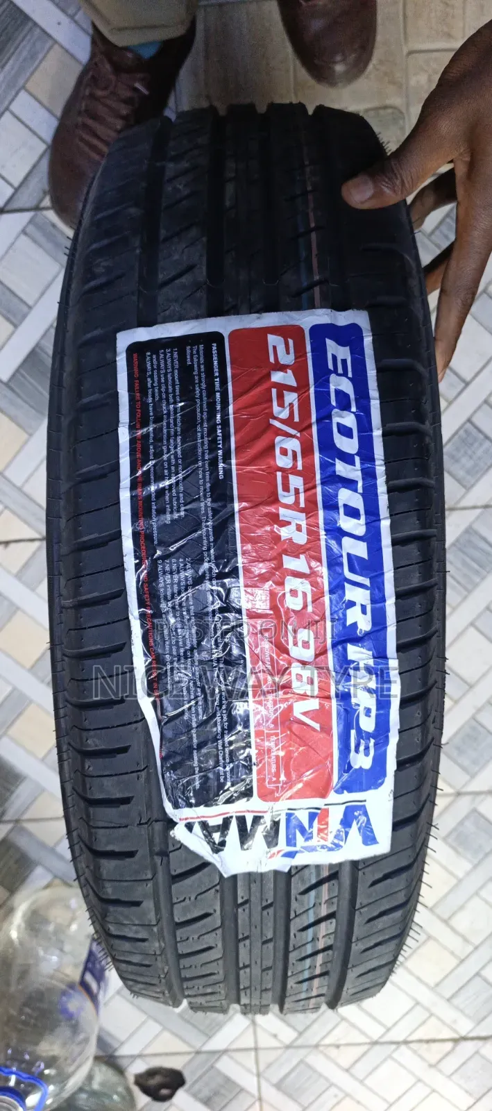 215/65r16 Vinmax