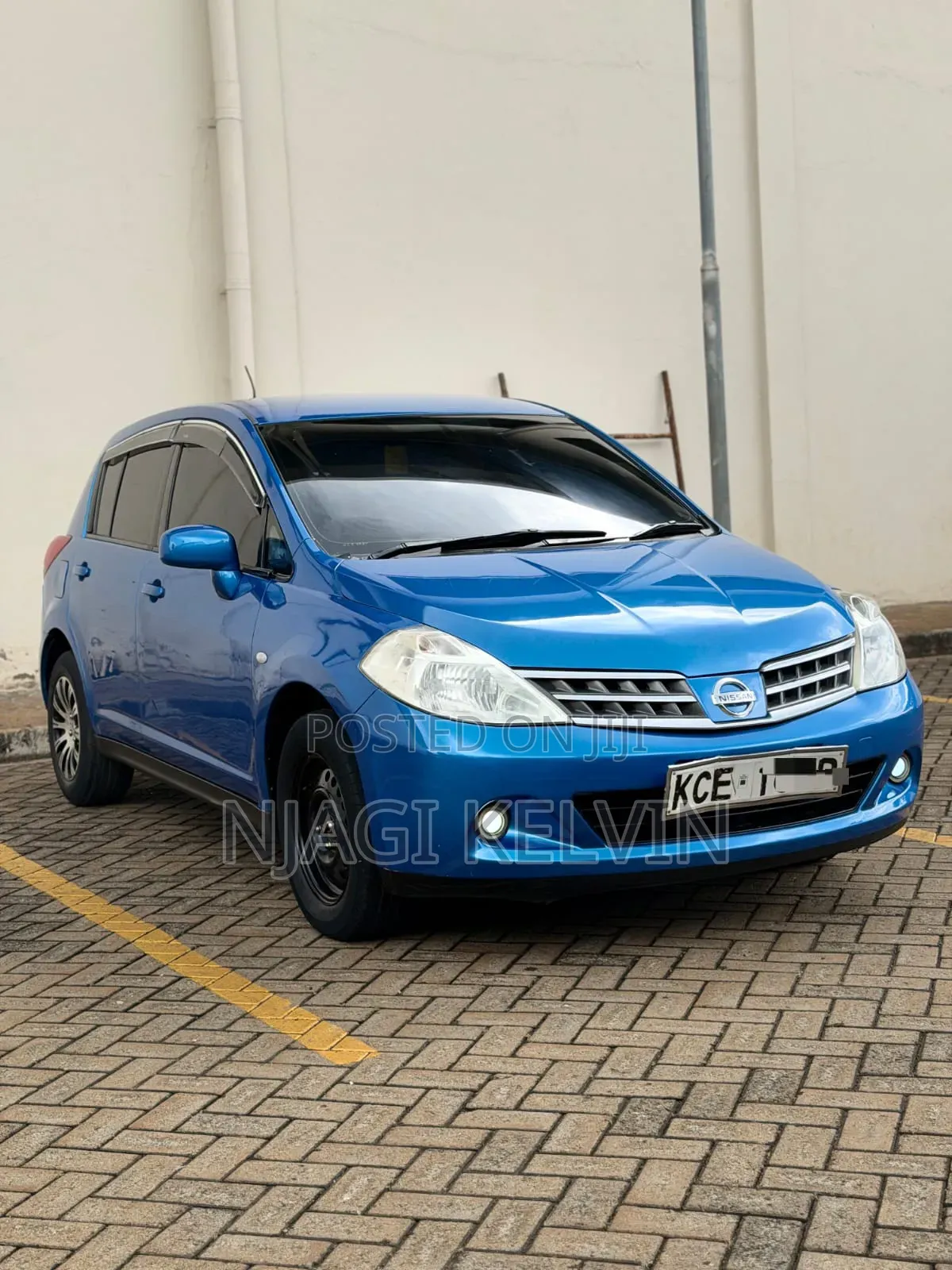 Nissan Tiida 2010 Blue