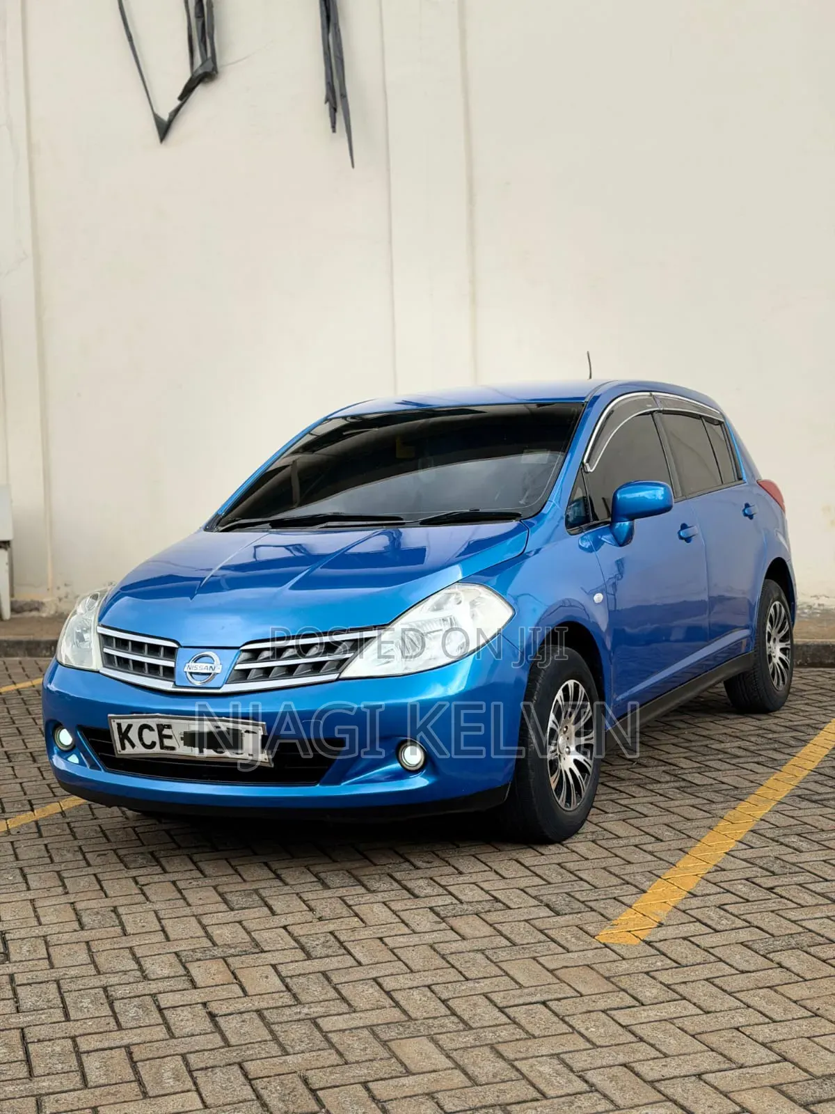 Nissan Tiida 2010 Blue