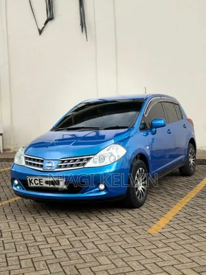 Nissan Tiida 2010 Blue