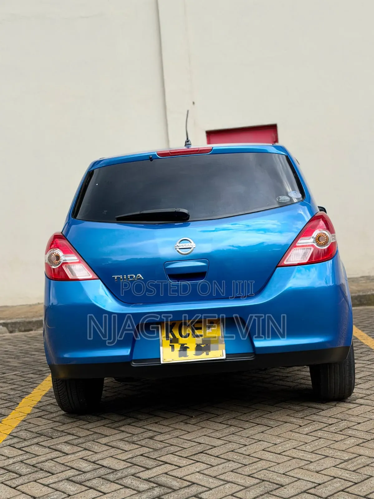 Nissan Tiida 2010 Blue