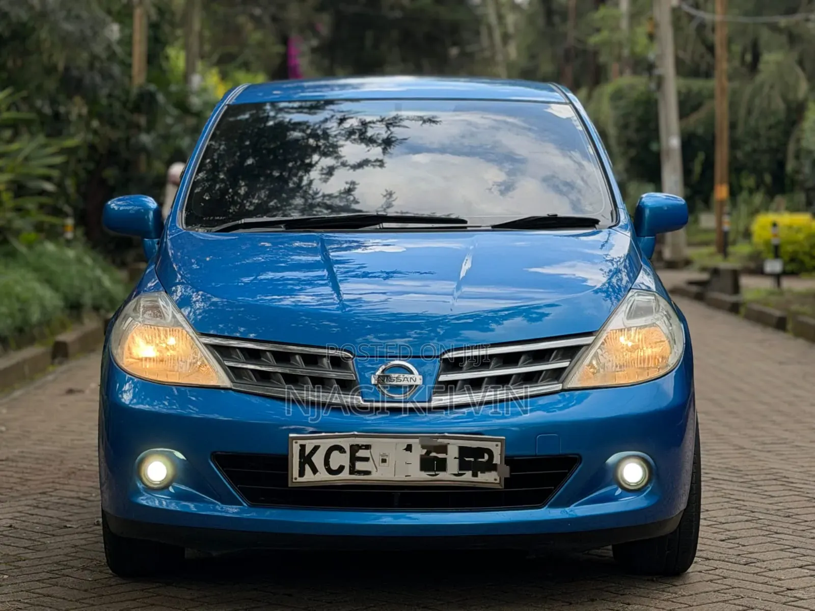 Nissan Tiida 2010 Blue
