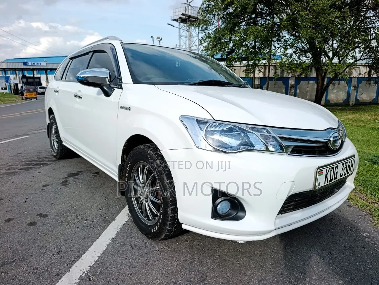 Toyota Corolla Fielder 2014 White