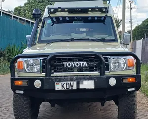 Toyota Land Cruiser 2017 Silver