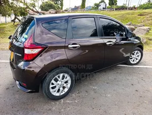 Nissan Note 2018 Brown