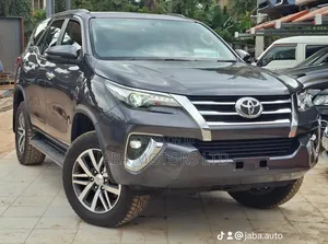 Toyota Fortuner 2019 Brown