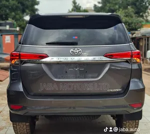 Toyota Fortuner 2019 Brown