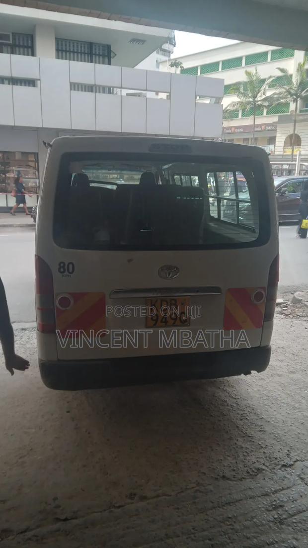 New Toyota HiAce 2014 White - thumbnail 3