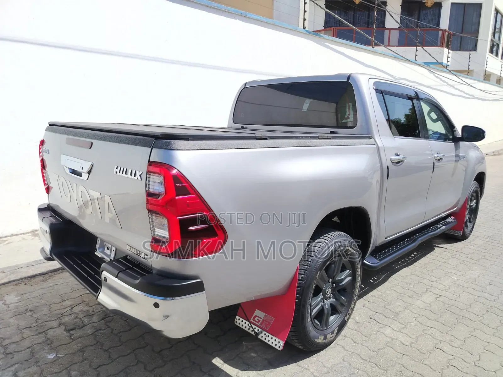 Toyota Hilux 2020 Gray