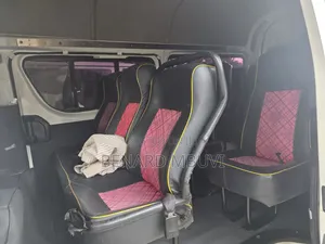 Toyota HiAce 2013 White