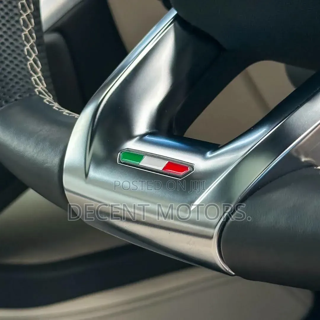 Lamborghini Urus 2024 White