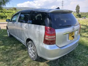 Toyota Wish 2004 Silver