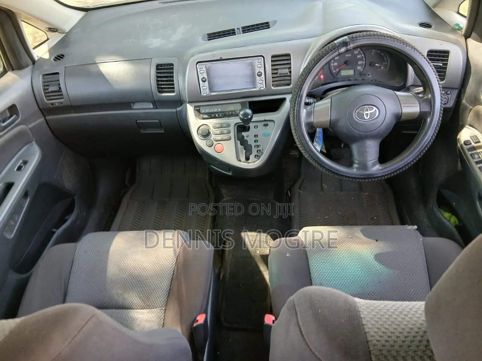 Toyota Wish 2004 Silver