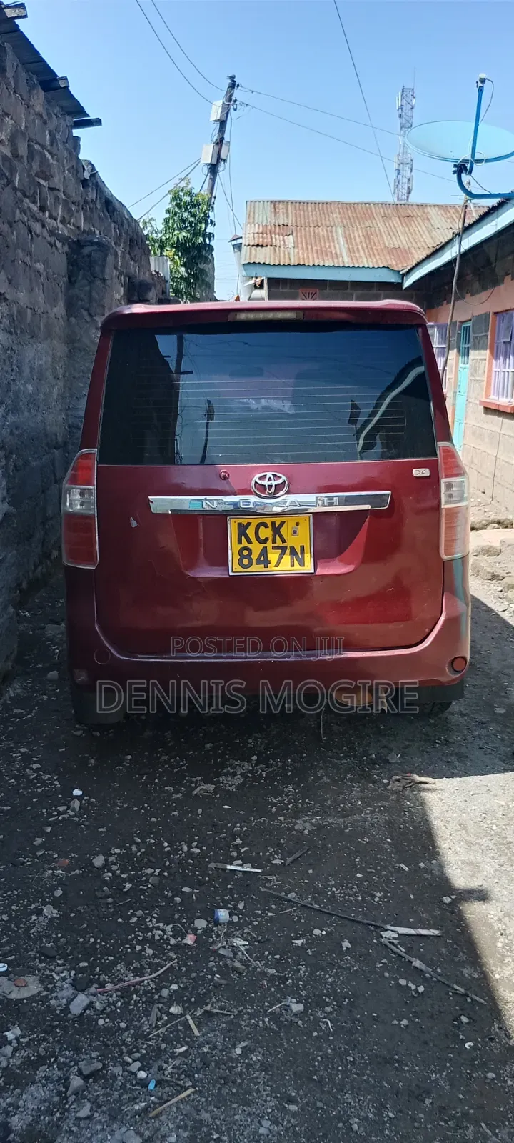 Toyota Noah 2009 Maroon