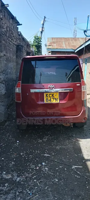 Toyota Noah 2009 Maroon