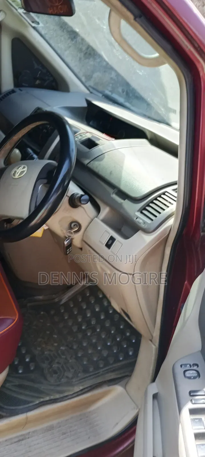 Toyota Noah 2009 Maroon