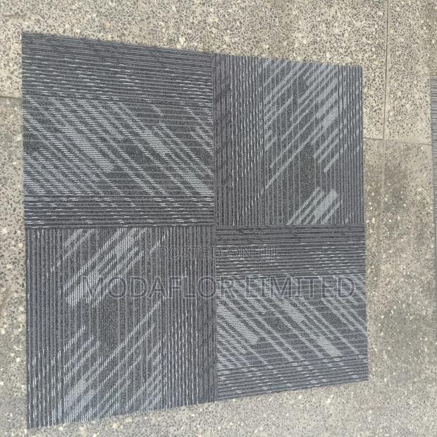 Carpet Tiles For Office, Shop And Workspace Floors