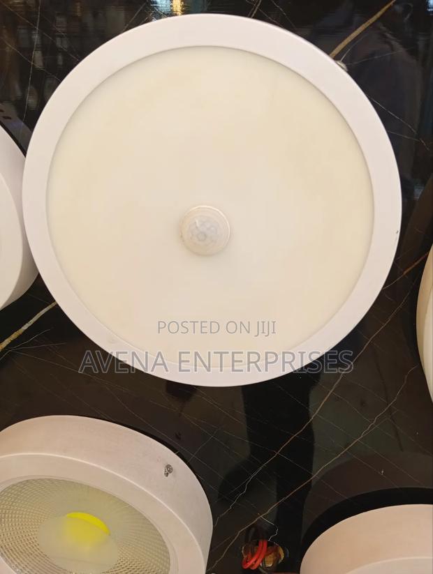 Panel Round With Motion Sensor