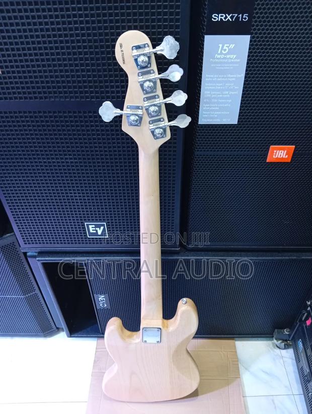 Original Fender Jazz 5string Bass Guitar - thumbnail 4