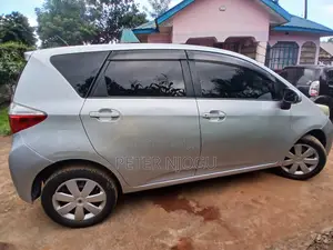 Toyota Ractis 2010 Silver