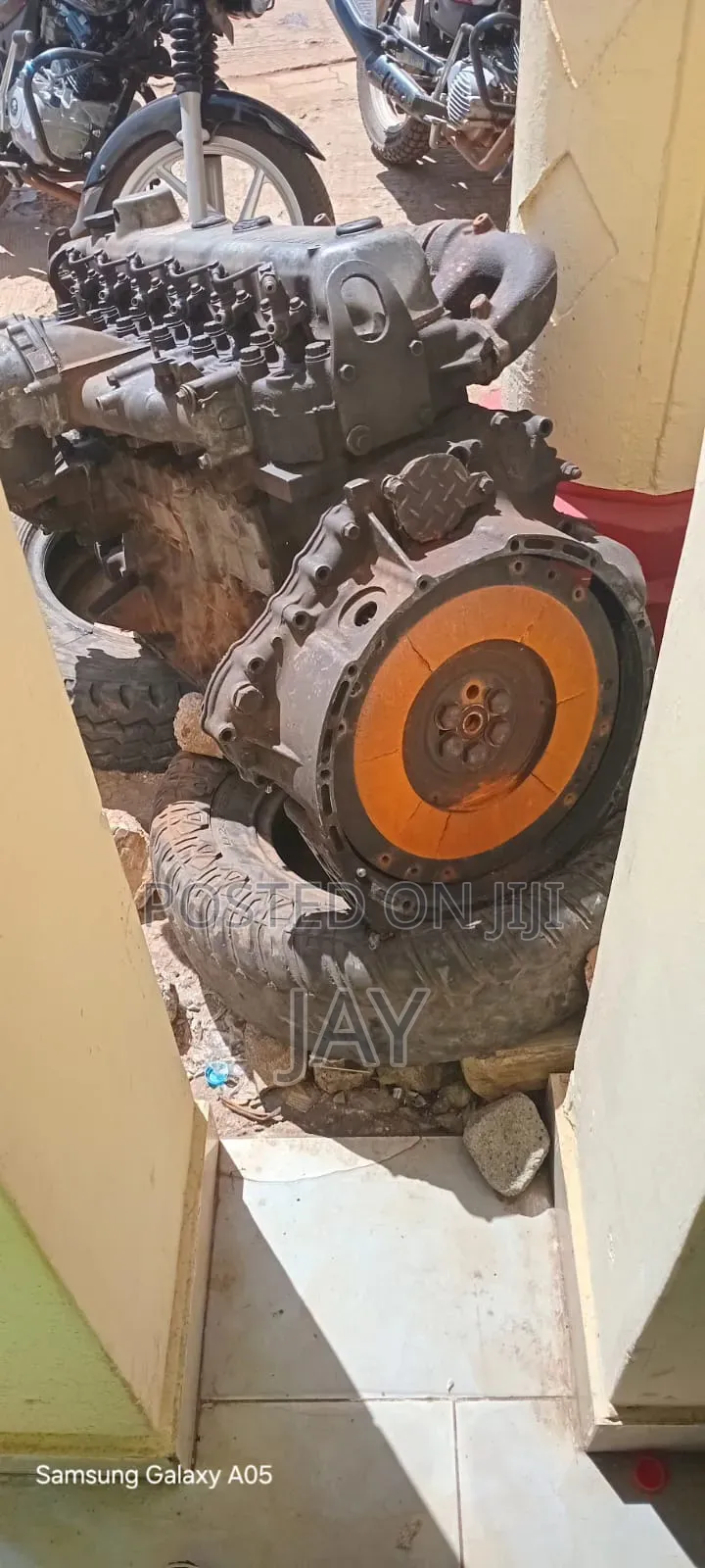 Mitsubishi 215 Engine