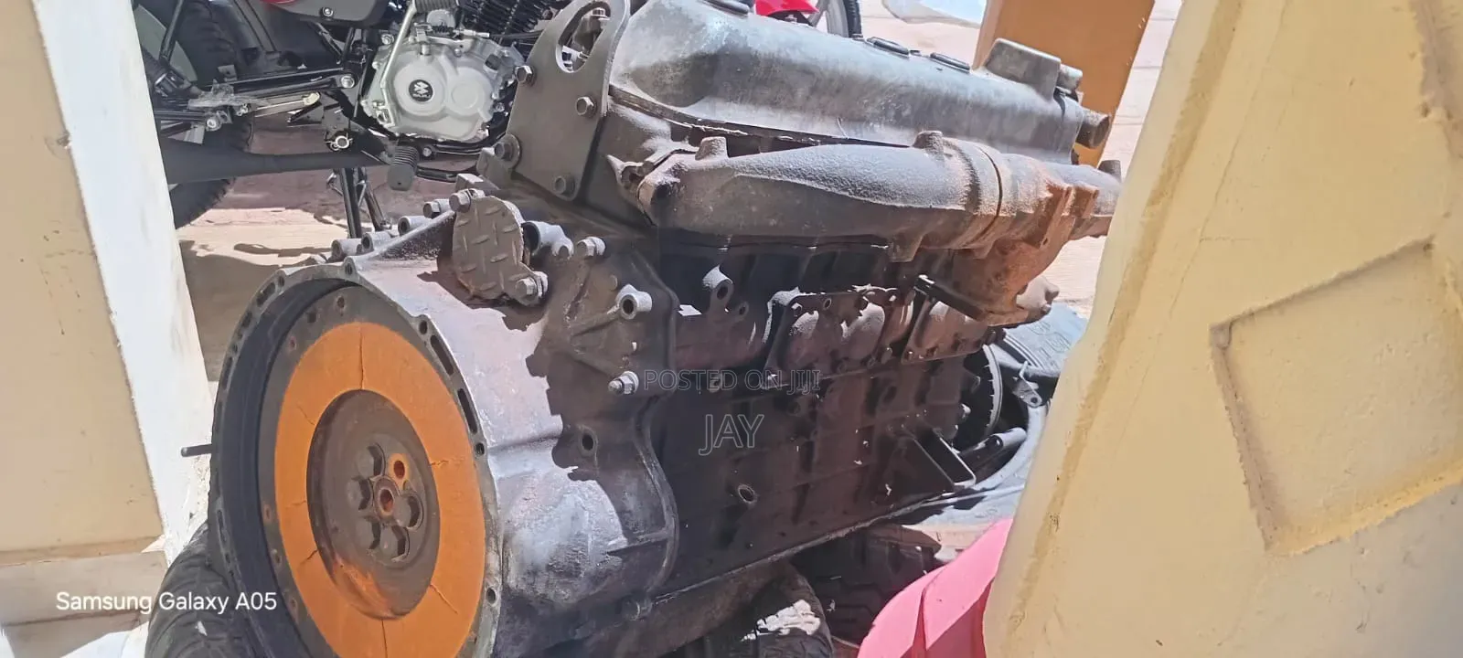 Mitsubishi 215 Engine