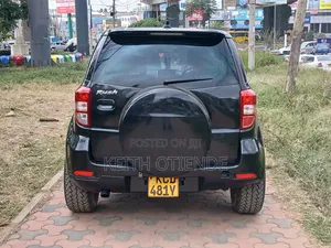 Toyota Rush 2010 Black