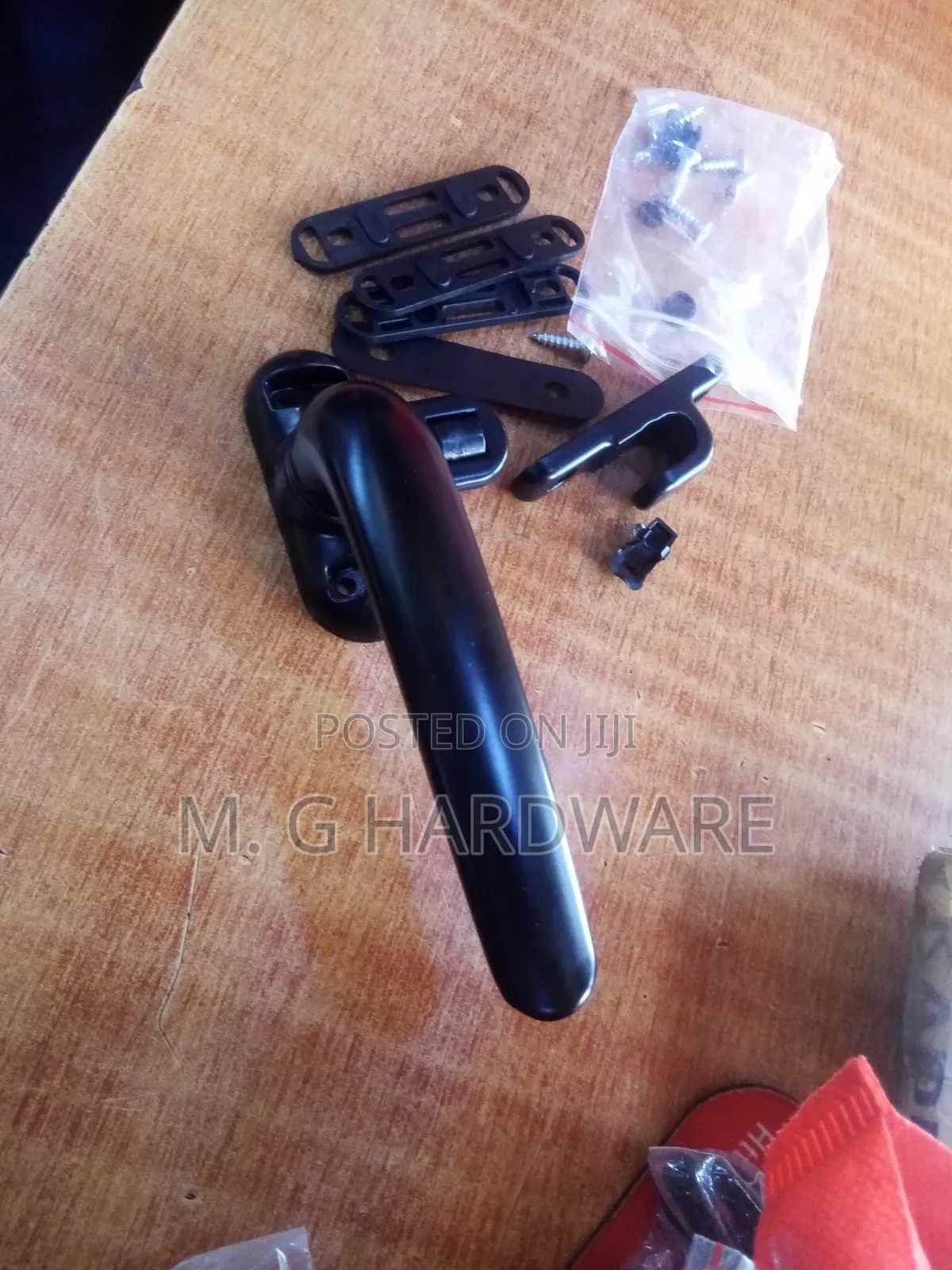 Heavyduty Crescent Handle Black