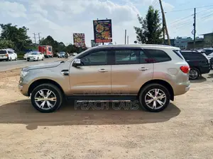 Ford Everest 2017 Gold