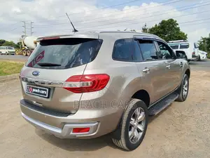 Ford Everest 2017 Gold