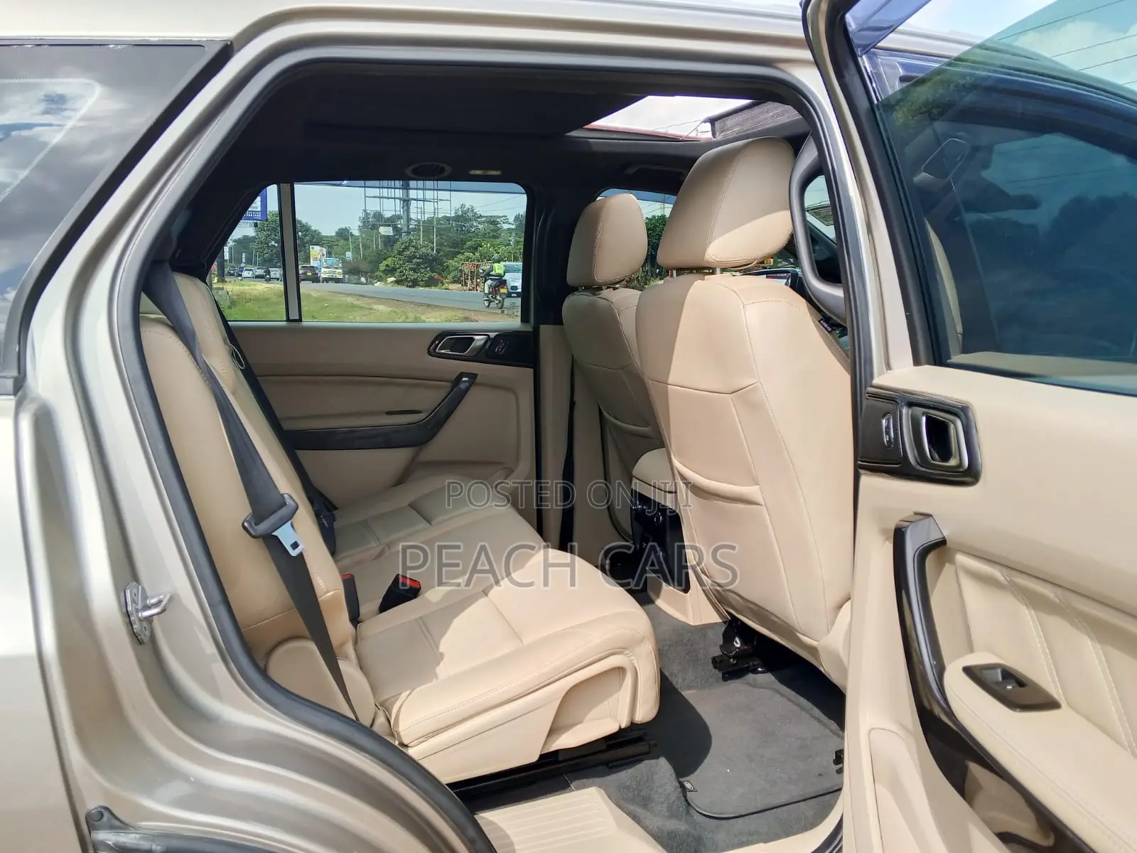 Ford Everest 2017 Gold